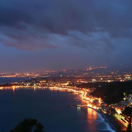 Apartament Casa Capri Giardini-Naxos Zewnętrze zdjęcie