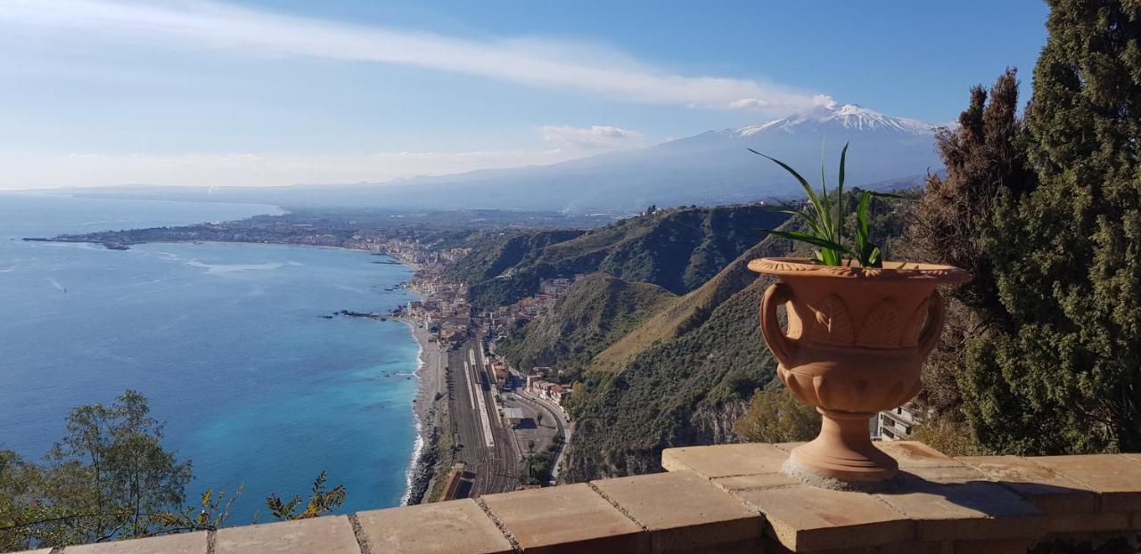 Apartament Casa Capri Giardini-Naxos Zewnętrze zdjęcie